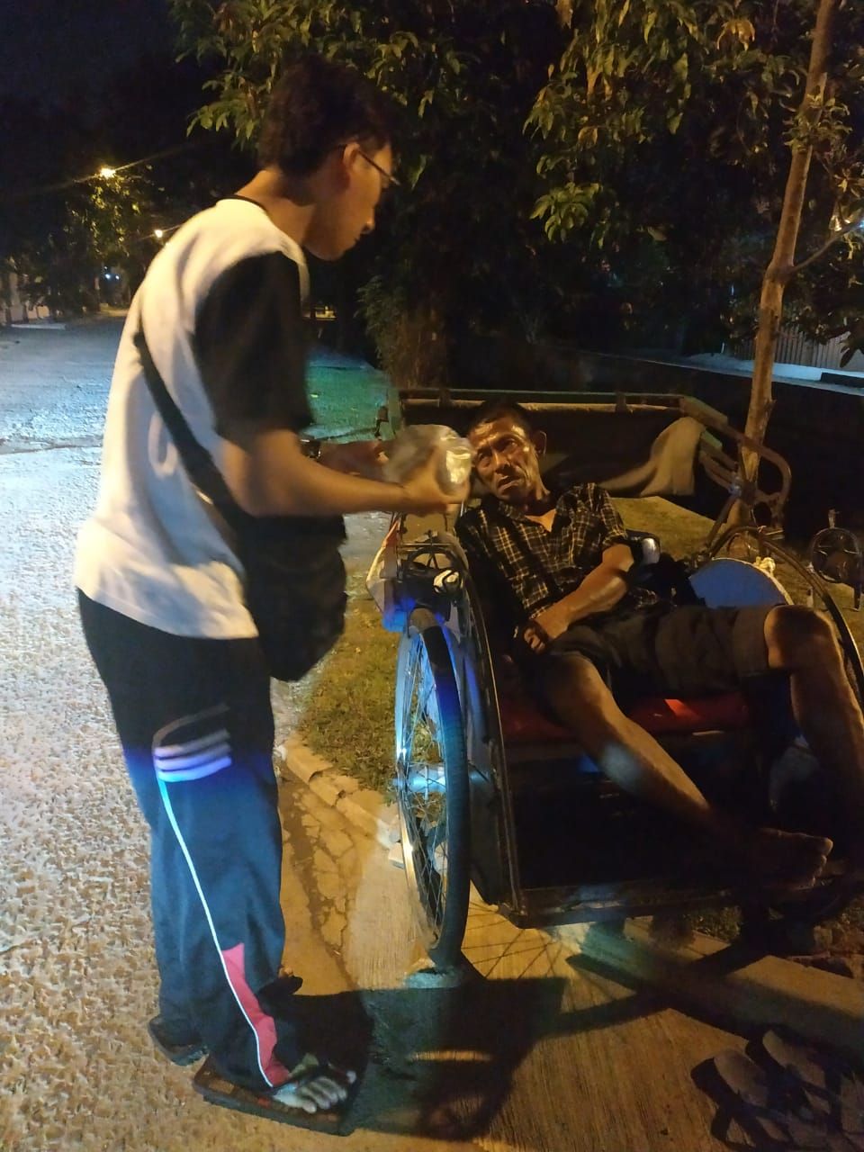 Homeless Sharing #2 thumb 2