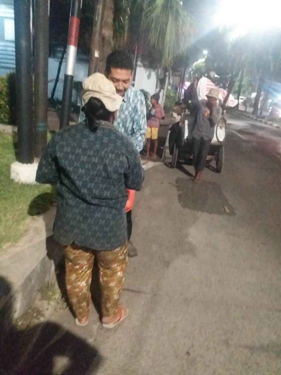 Homeless Sharing #3 thumb 10