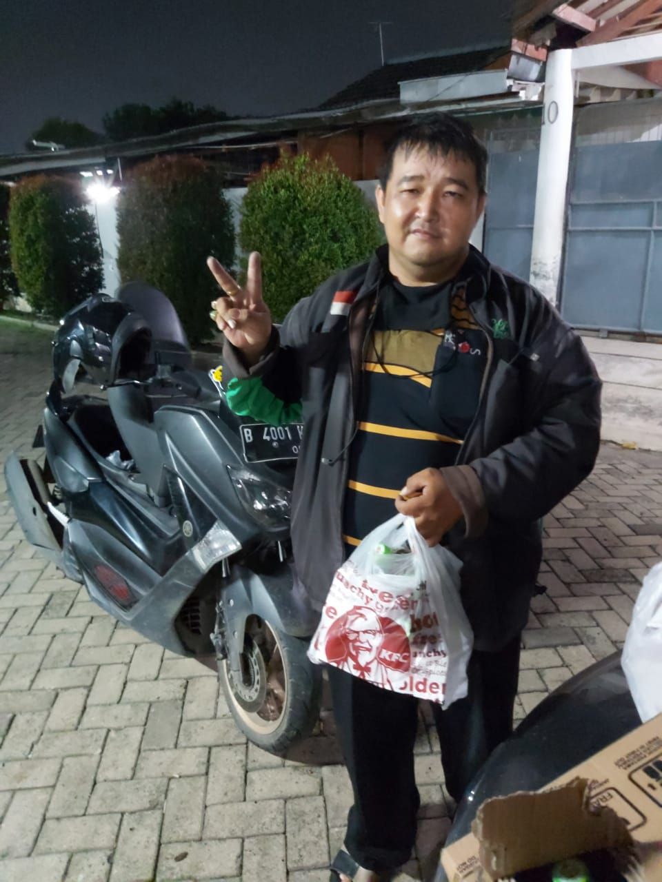 Homeless Sharing #8 thumb 4