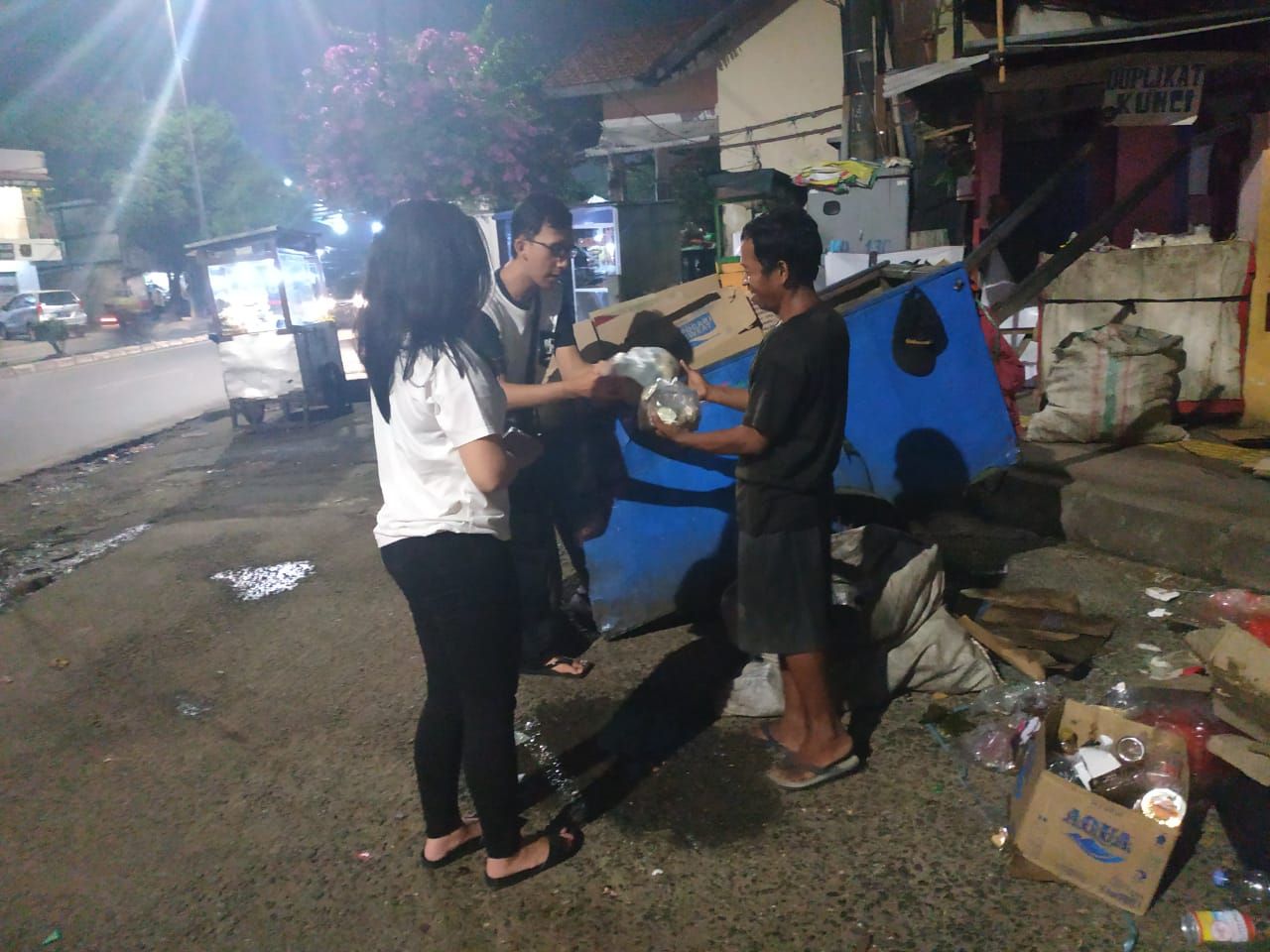 Homeless Sharing #2 thumb 8